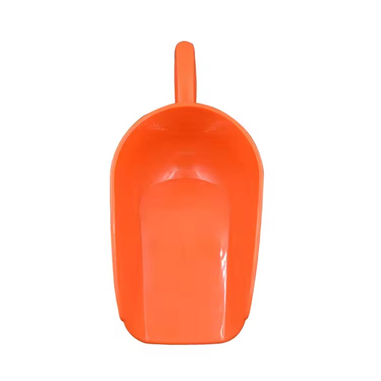 Plastic feed shovel